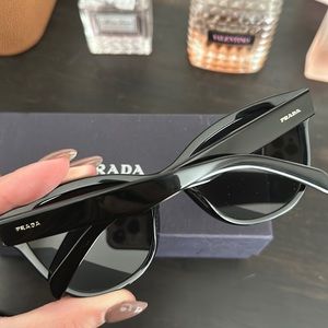 Prada sunglasses spr v15 authentic